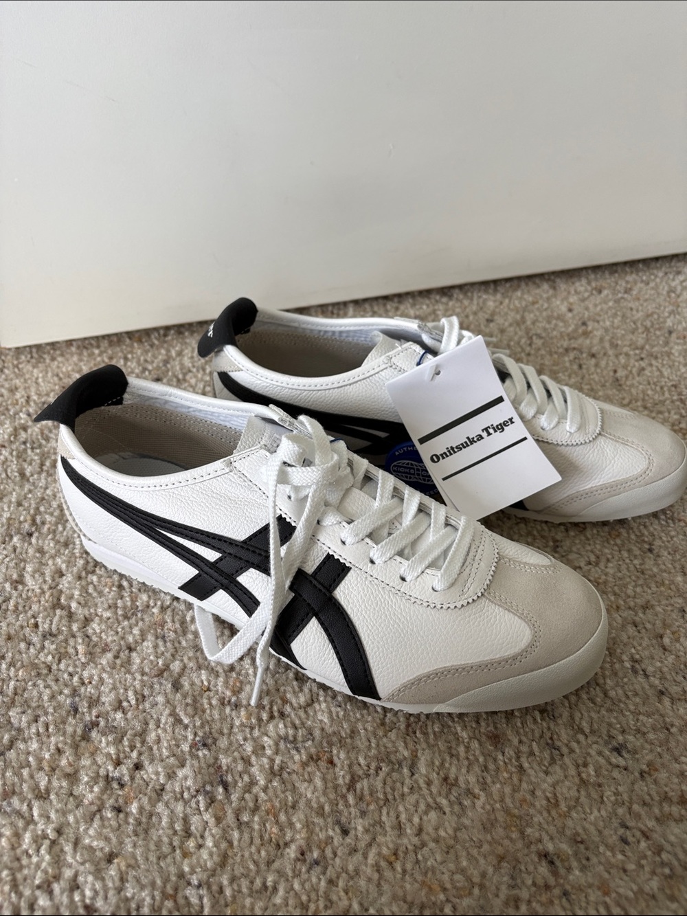 NWT Onitsuka Tiger Mexico 66